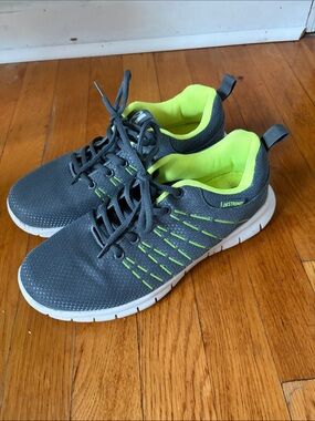 Women's Destrong D1 Athletic Sneakers (9)